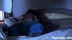 Rozkošná Felicia Fox dostáva svoje prirodzené prsia uctievané v HD kvalite