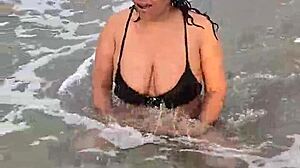 Stora bröst och stor rumpa: En vild åktur med porrstjärnor på Miami-stranden
