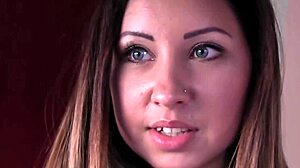 Lucindas sind er under kontrol i denne hypnotisør-tema pornovideo