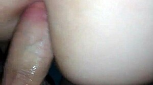 Une chilienne latine aux gros culs se fait baiser par une grosse bite de monstre